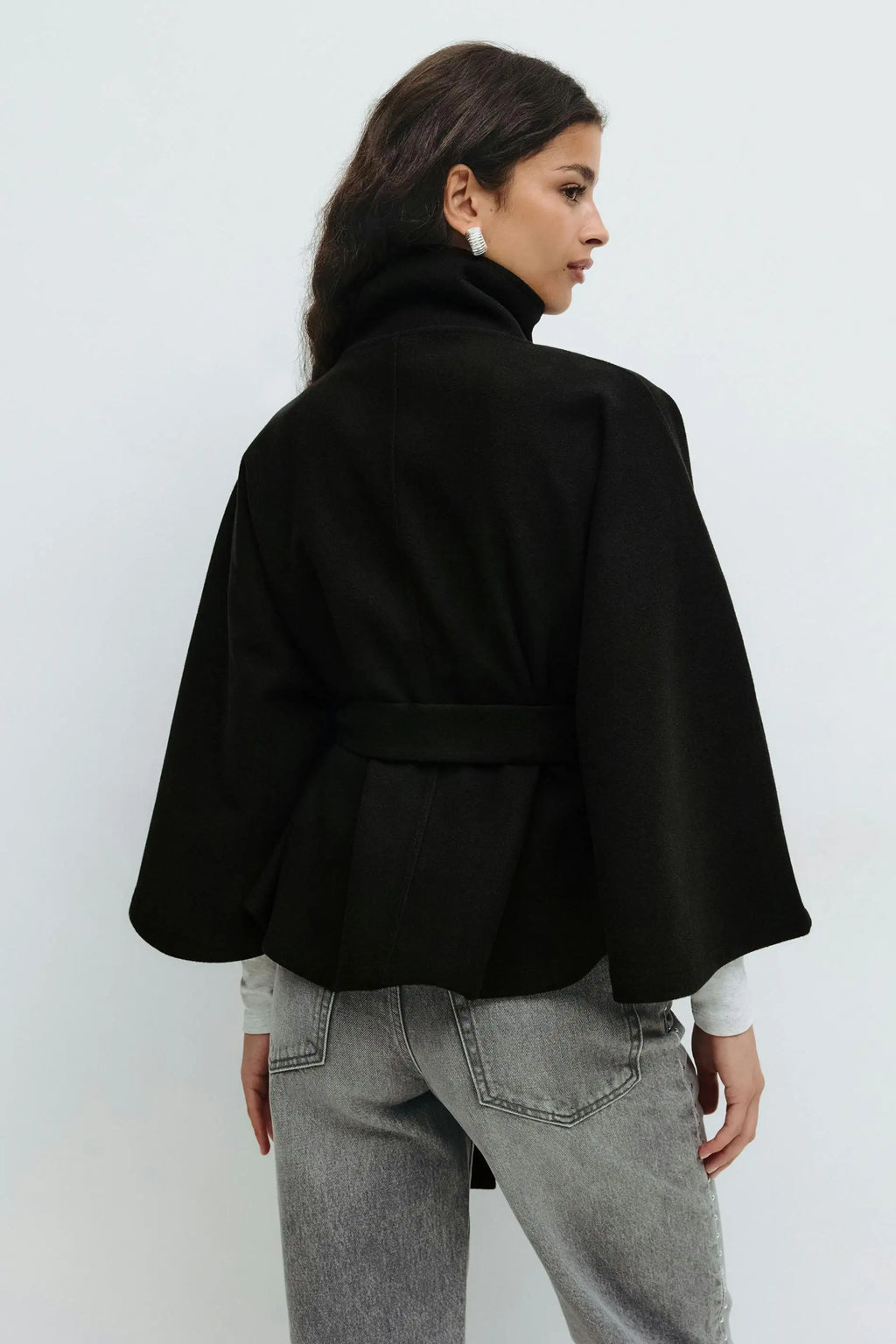 Woman Elegant Vintage Cape Coat Loose Stand Neck Belt Single Breasted Female Streetwear 2025 Autumn Winter Casual Lady Outwear