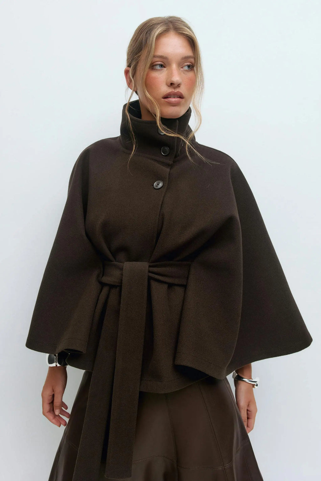 Woman Elegant Vintage Cape Coat Loose Stand Neck Belt Single Breasted Female Streetwear 2025 Autumn Winter Casual Lady Outwear