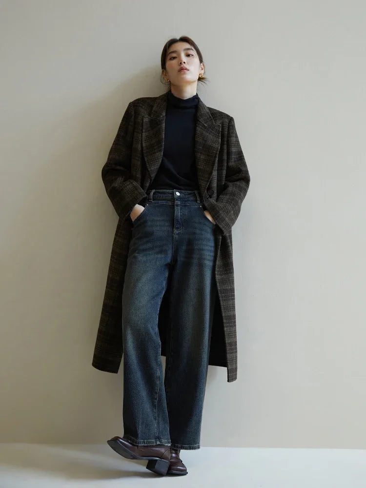 69.6% Wool Temperament British Style Women Long Plaid Wool Coats Notched Coolar Double Breasted Front Shoulder Female Coat