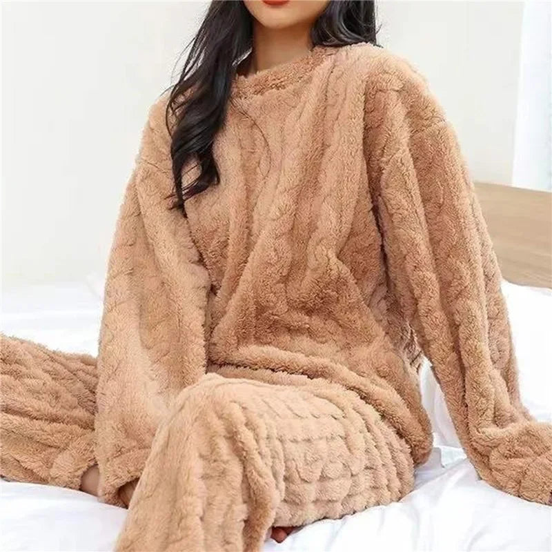 Winter Women Pajamas Set Coral Velvet Fluffy Homewear Thickened Two Piece Loungewear O Neck Sleepwear Soft Warm Leisure Suit